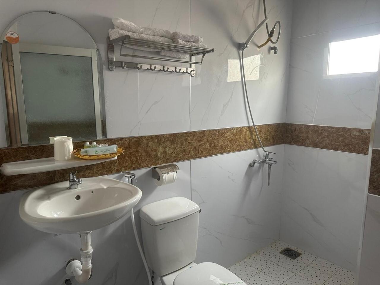 Du Hung 1 Hotel Ha Tien Dış mekan fotoğraf